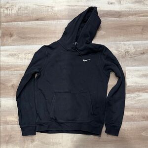 Nike Men's Black Pullover Hoodie